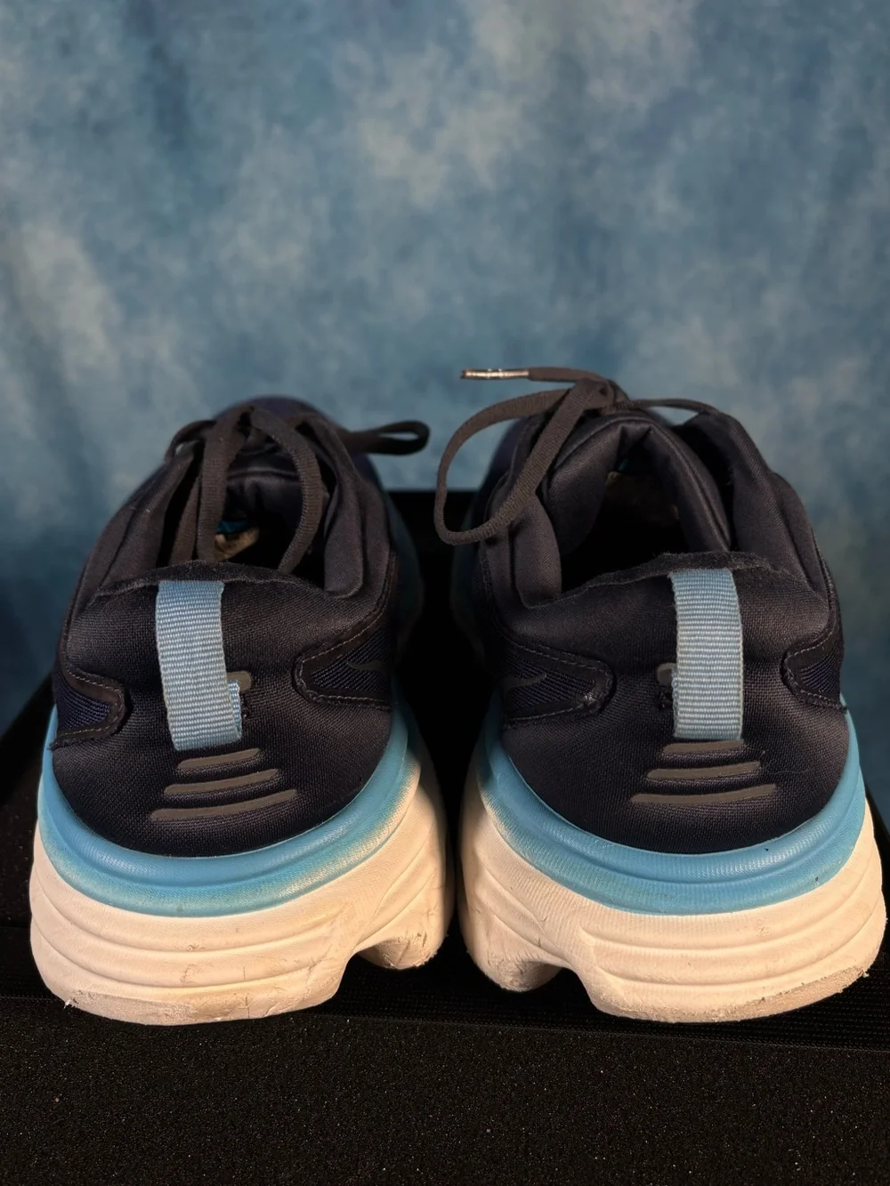 HOKA Bondi 8 Men’s Size 10.5 Running Shoes Blue White